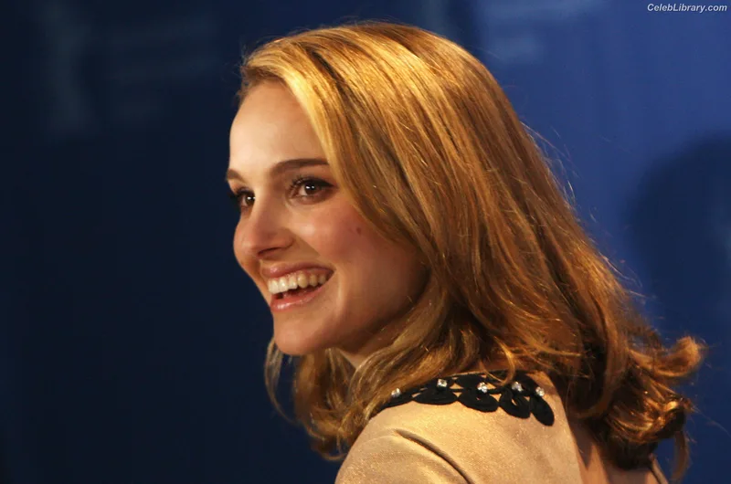 Natalie Portman photo 1 of 1527