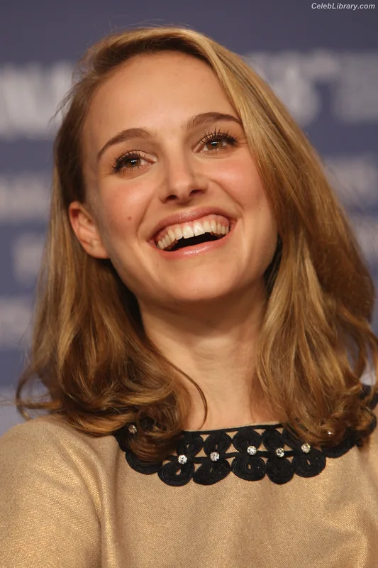 Natalie Portman photo 5 of 1527