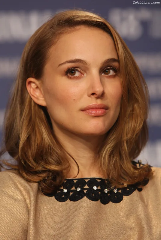 Natalie Portman photo 7 of 1527
