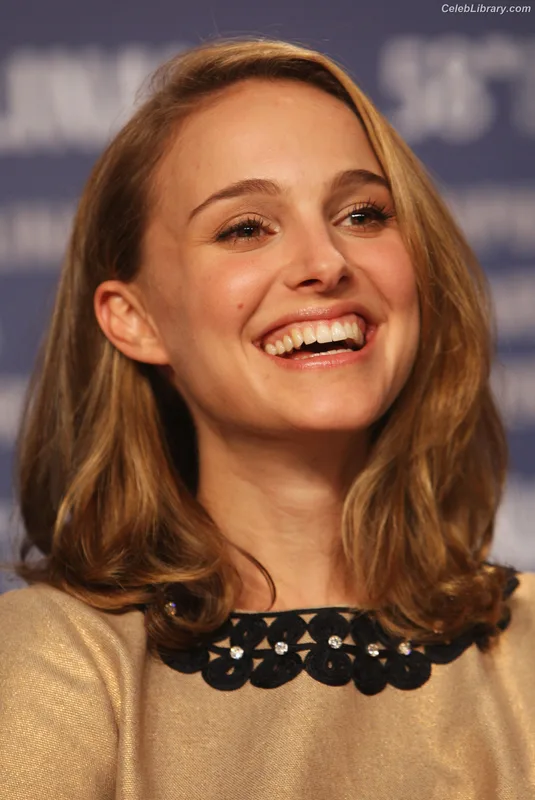 Natalie Portman photo 8 of 1527