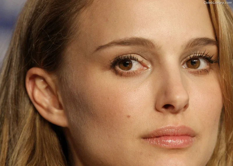 Natalie Portman photo 13 of 1527