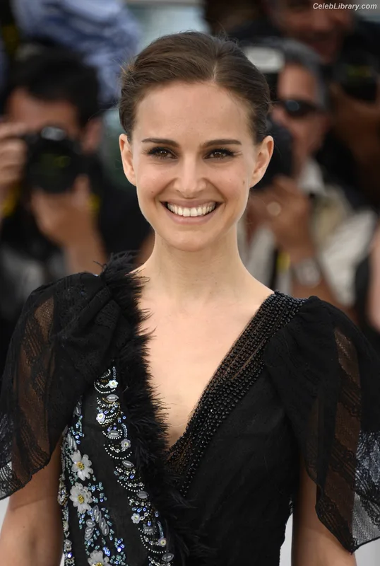 Natalie Portman photo 6 of 1527