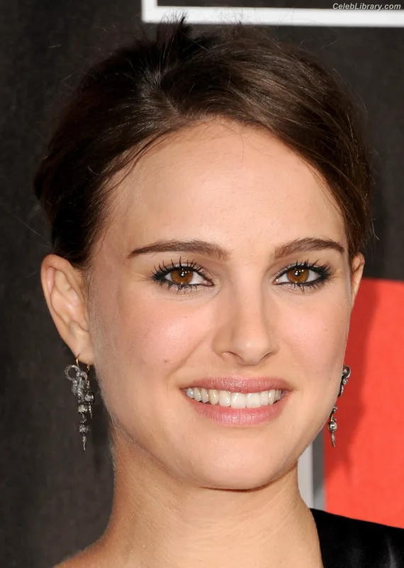 Natalie Portman photo 10 of 1527