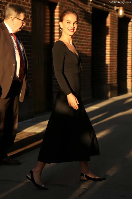 Natalie Portman photo 1 of 1527