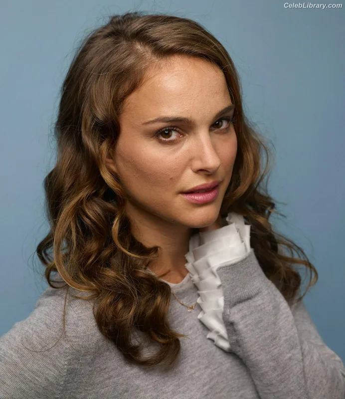 Natalie Portman photo 12 of 1527