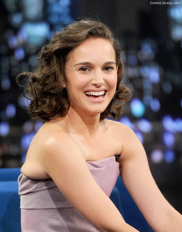 Natalie Portman photo 16 of 1527