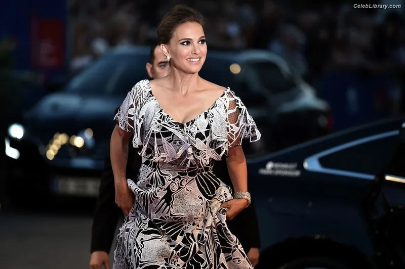 Natalie Portman photo 9 of 1527