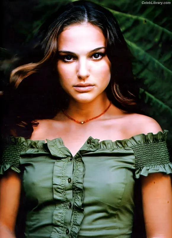 Natalie Portman photo 18 of 1527