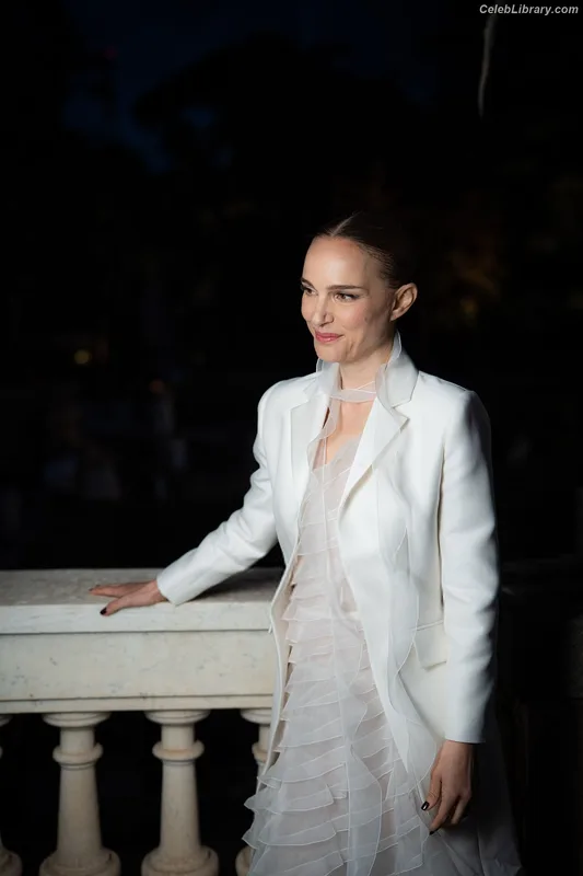 Natalie Portman photo 9 of 1527
