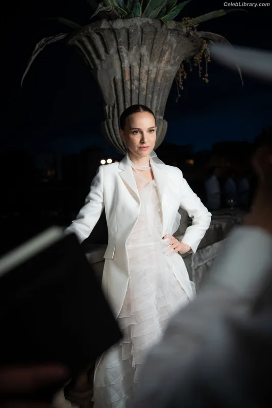 Natalie Portman photo 10 of 1527
