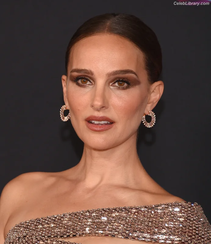 Natalie Portman photo 18 of 1527
