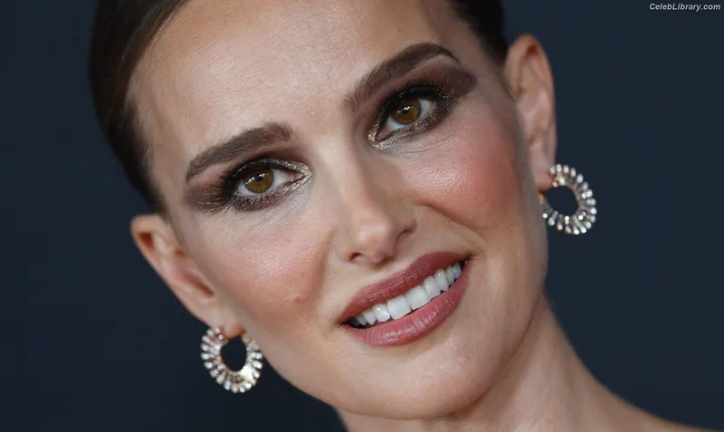Natalie Portman photo 9 of 1527