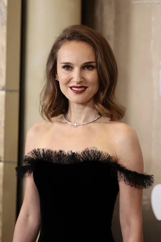 Natalie Portman photo 15 of 1527