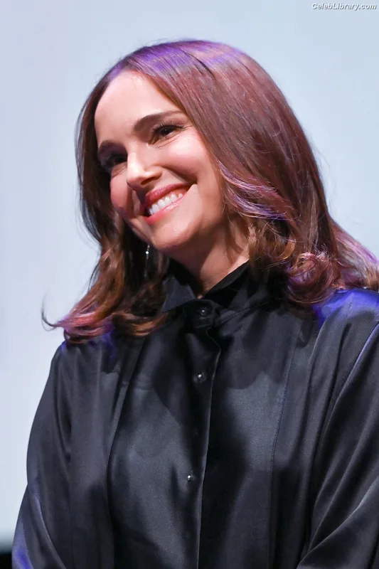 Natalie Portman photo 13 of 1527