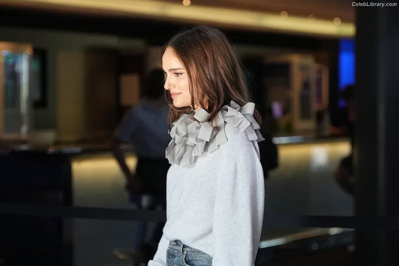 Natalie Portman photo 14 of 1527