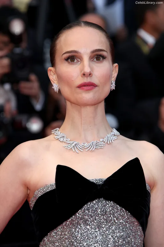 Natalie Portman photo 16 of 1527