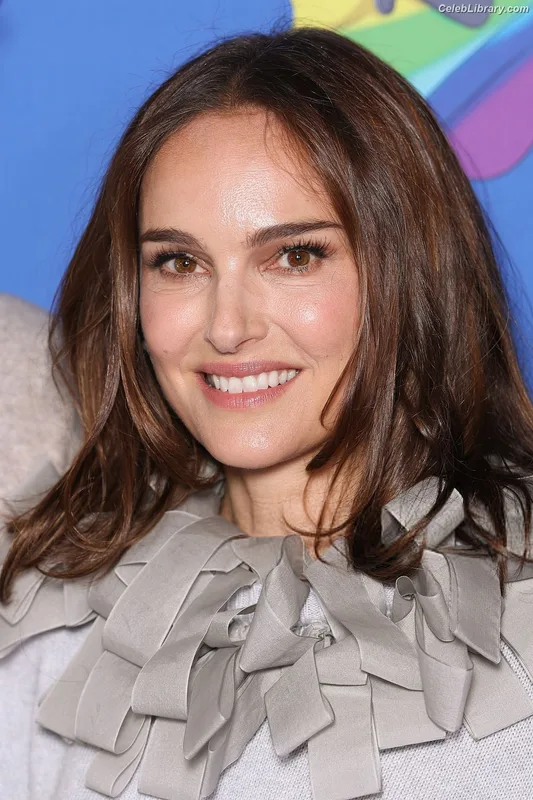 Natalie Portman photo 15 of 1527