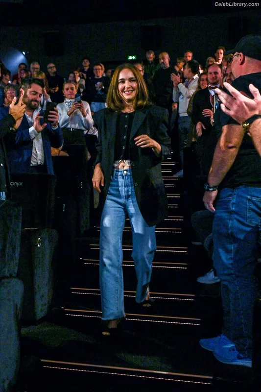 Natalie Portman photo 13 of 1527