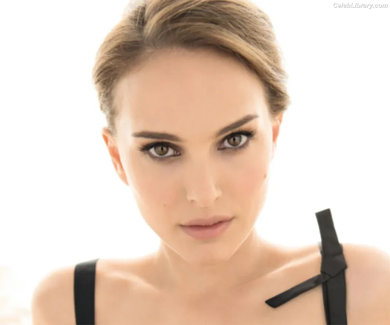 Natalie Portman photo 7 of 1527