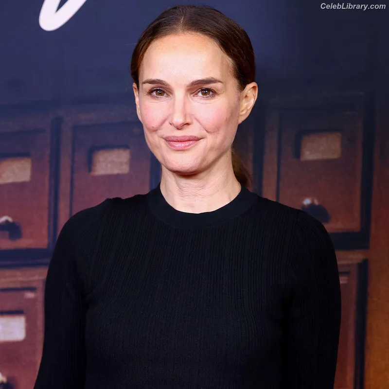 Natalie Portman photo 21 of 1527