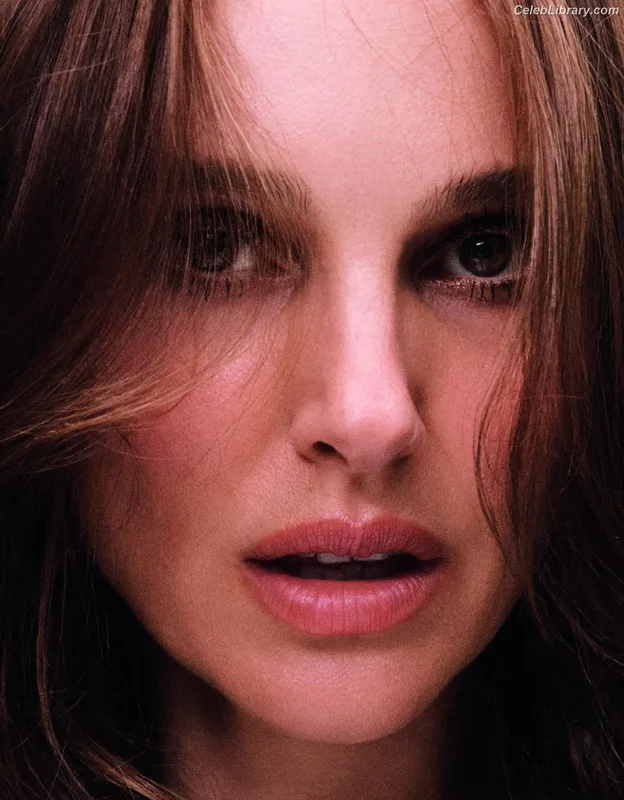 Natalie Portman photo 4 of 1527
