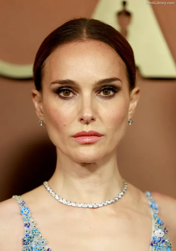 Natalie Portman photo 16 of 1527