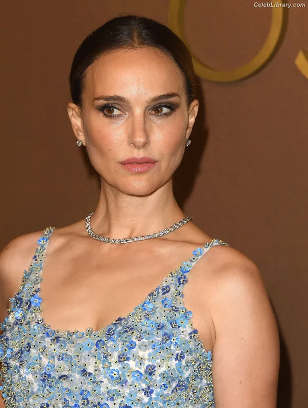 Natalie Portman photo 21 of 1527