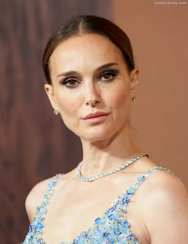 Natalie Portman photo 22 of 1527