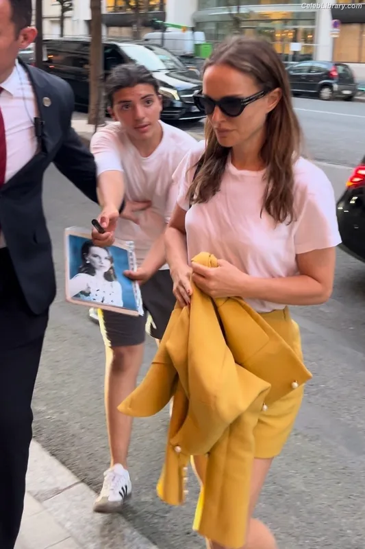 Natalie Portman photo 18 of 1527