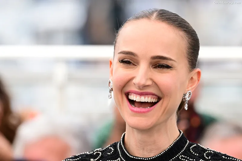 Natalie Portman photo 10 of 1527