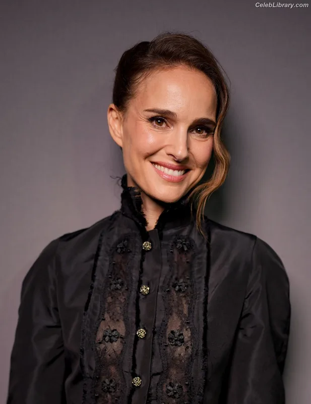Natalie Portman photo 9 of 1527