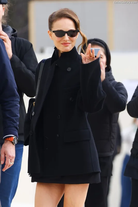 Natalie Portman photo 3 of 1527