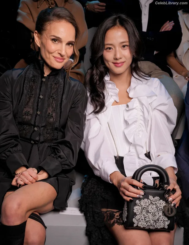 Natalie Portman photo 4 of 1527