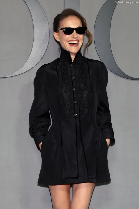 Natalie Portman photo 11 of 1527