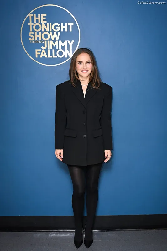 Natalie Portman photo 8 of 1527