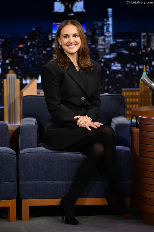 Natalie Portman photo 11 of 1527