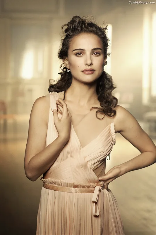 Natalie Portman photo 19 of 1527