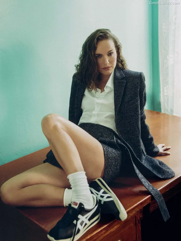 Natalie Portman photo 17 of 1527