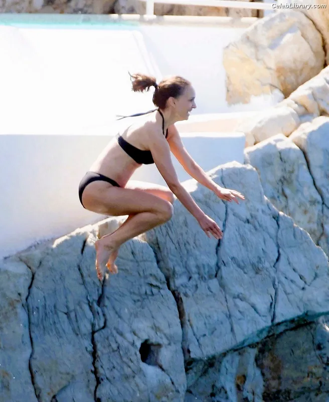 Natalie Portman photo 11 of 1527