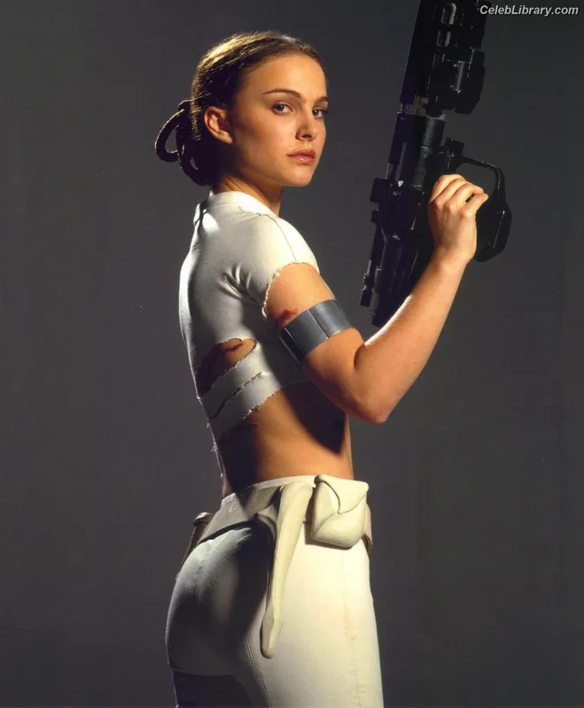 Natalie Portman photo 22 of 1527
