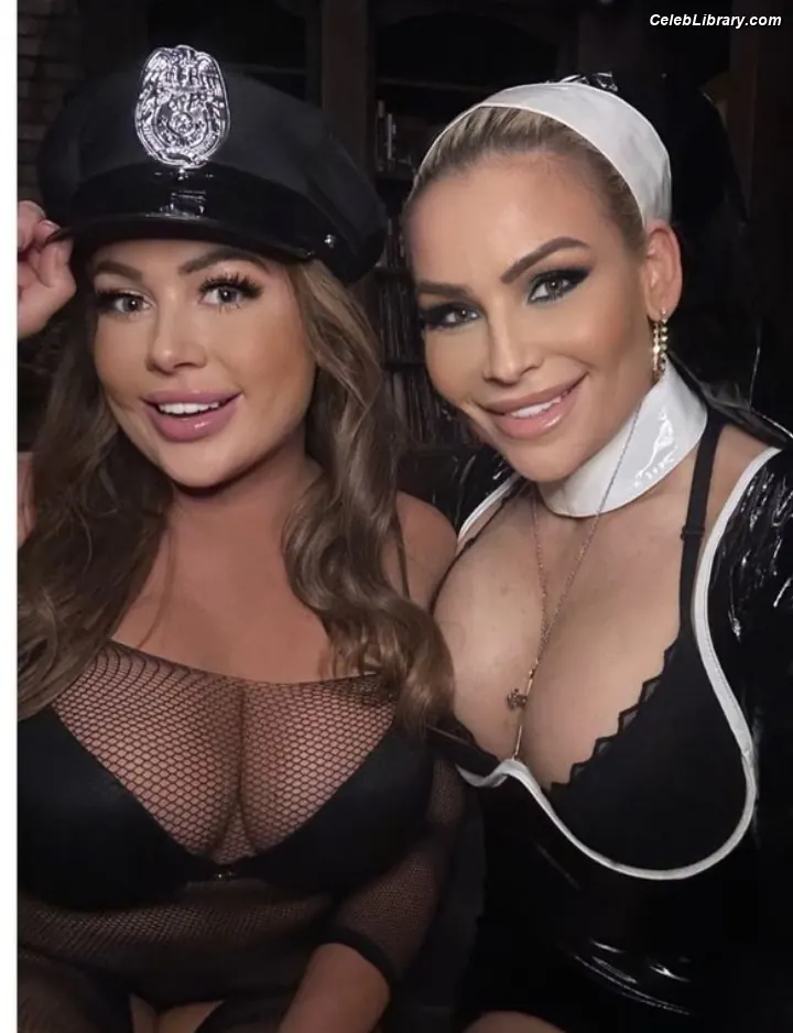 Natalya Neidhart photo 2 of 895