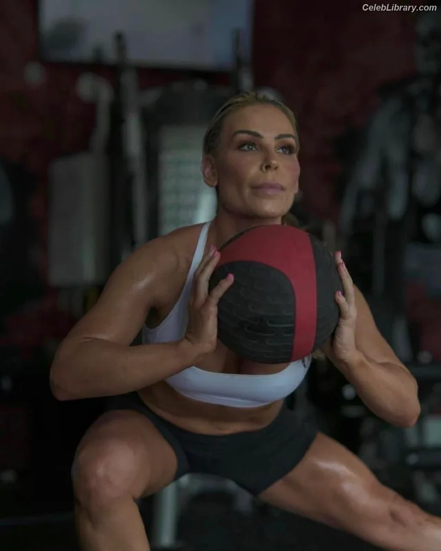 Natalya Neidhart photo 8 of 896