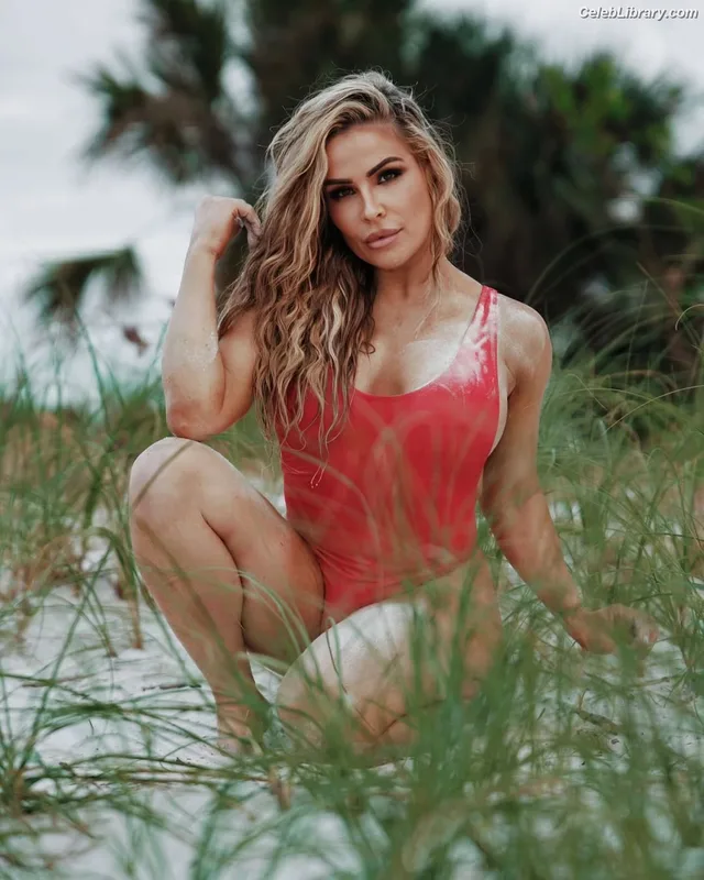 Natalya Neidhart photo 3 of 896
