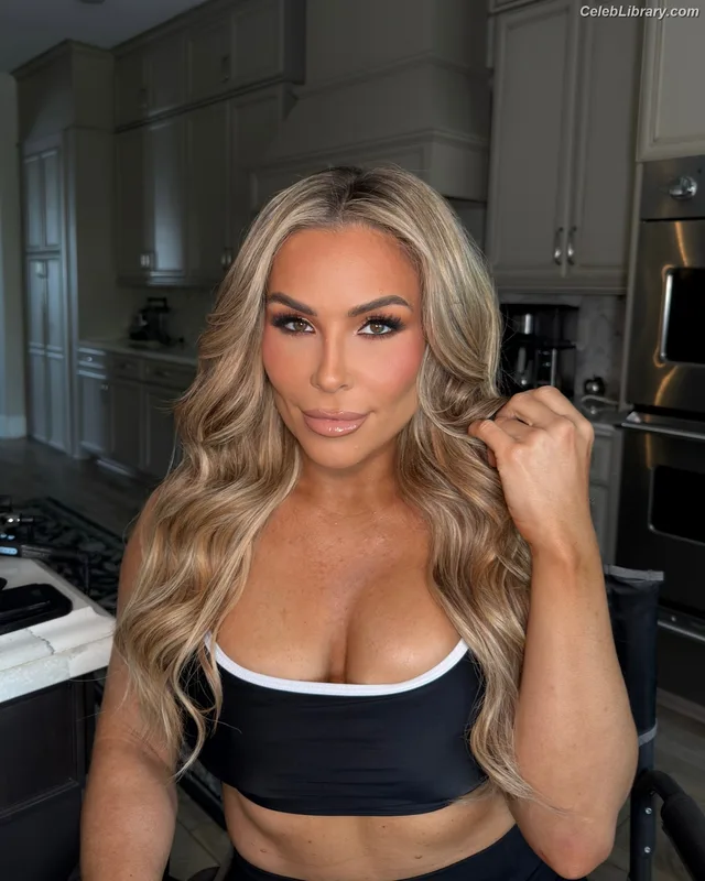 Natalya Neidhart photo 21 of 896