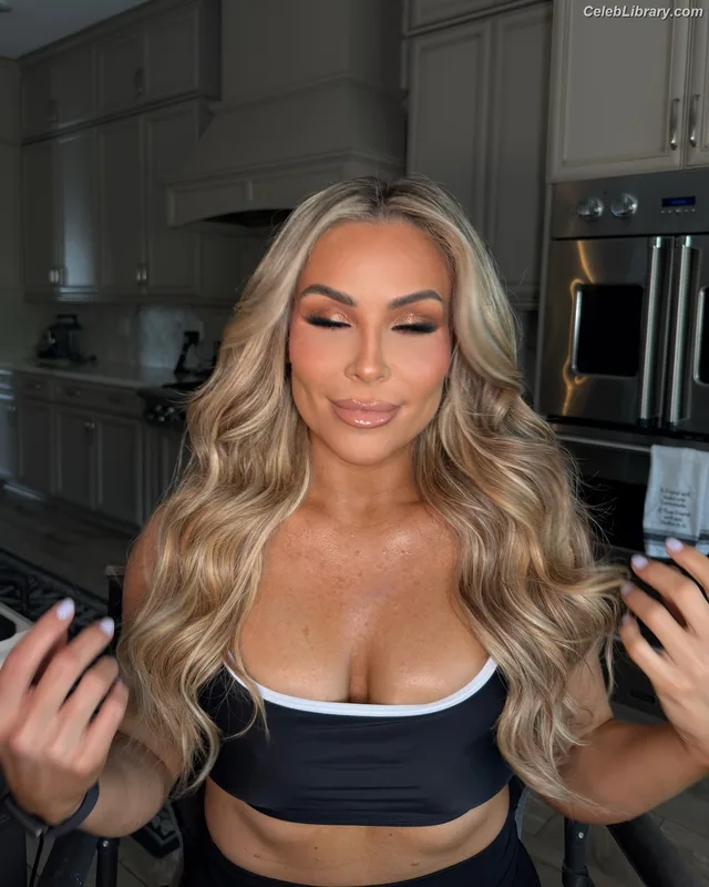 Natalya Neidhart photo 24 of 896