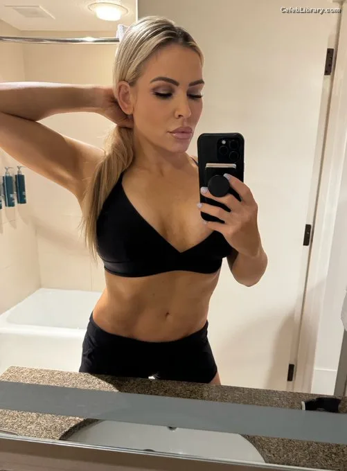 Natalya Neidhart photo 20 of 896