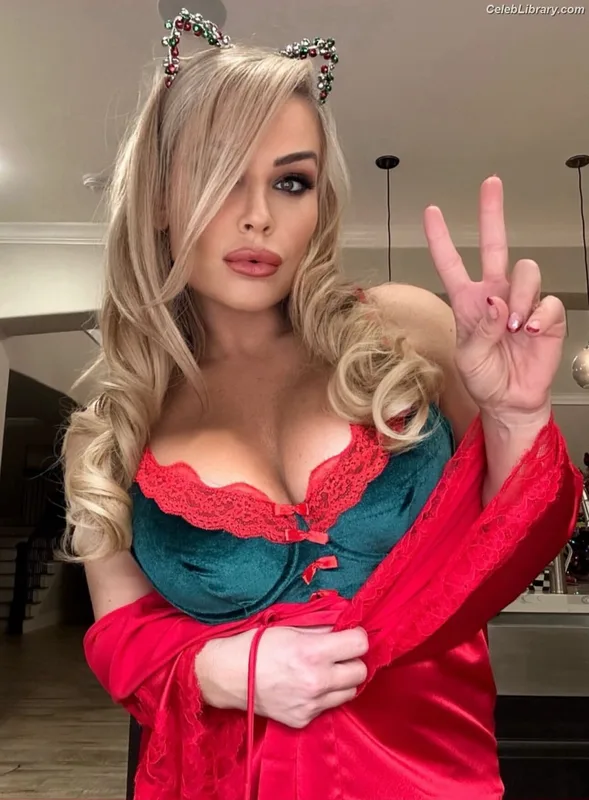 Natalya Neidhart photo 17 of 896