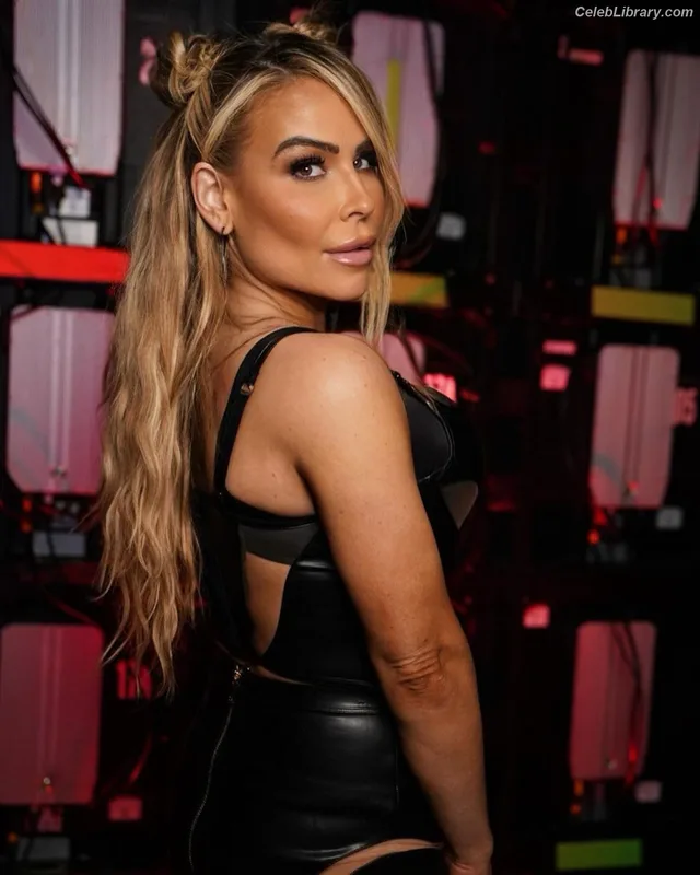 Natalya Neidhart photo 22 of 896