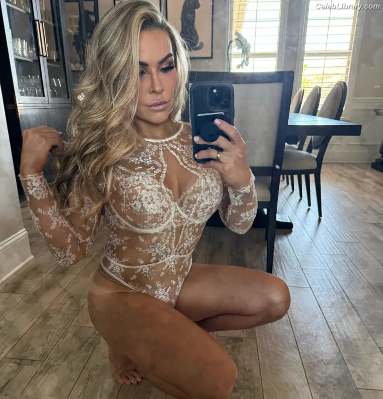 Natalya Neidhart photo 24 of 896