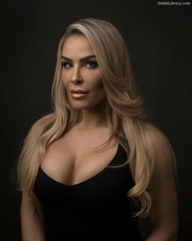Natalya Neidhart photo 18 of 896